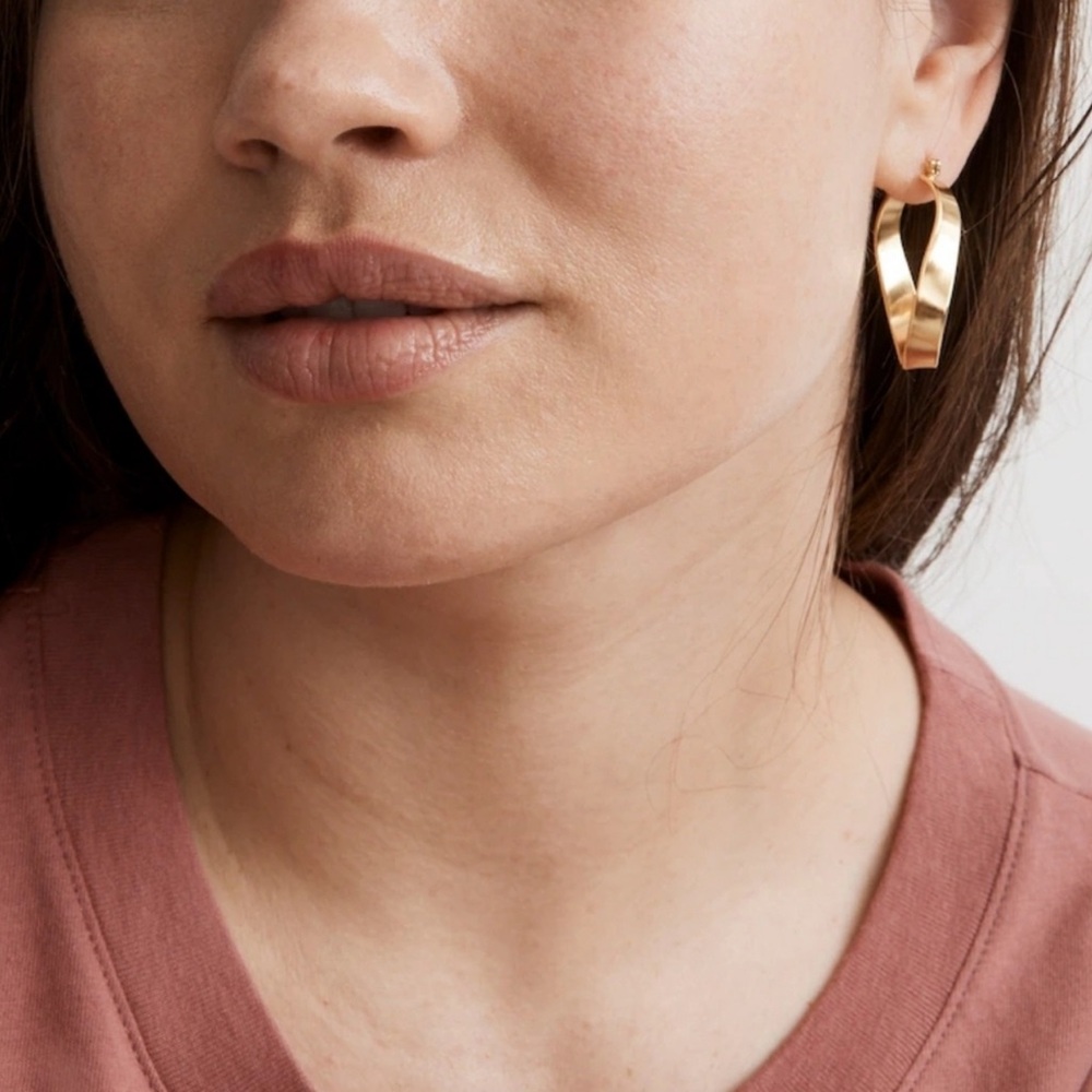 NEW! Madewell Twisty U-Hoop Earrings - Picture 2 of 4